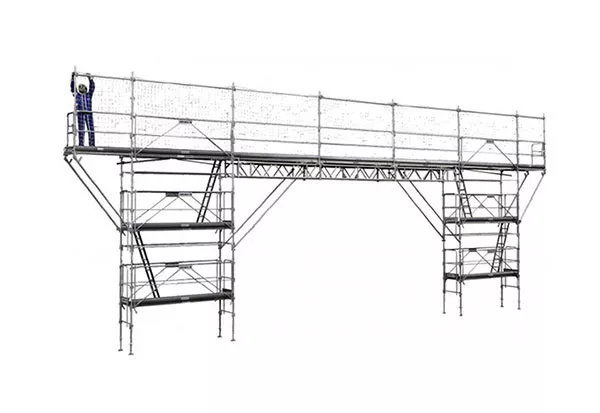 Ponteggio ponte tetto